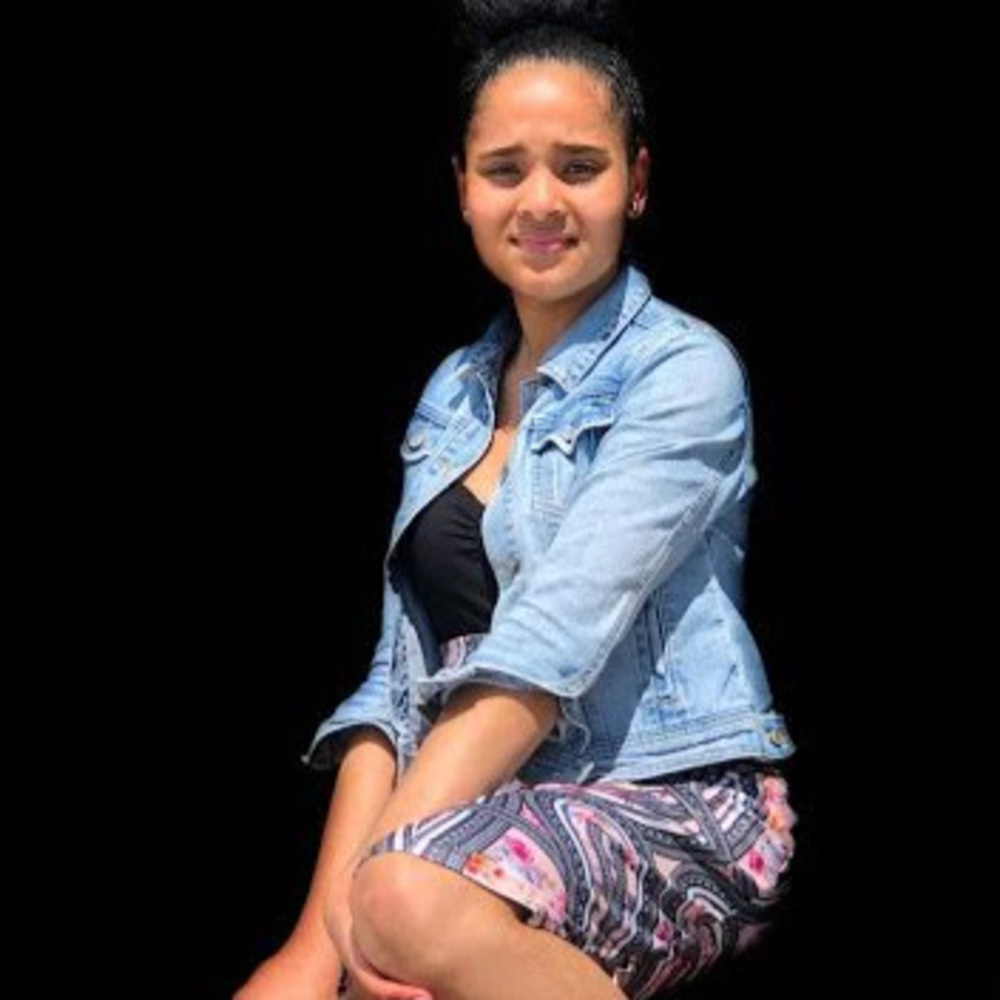 Meet your Posher, Luisa